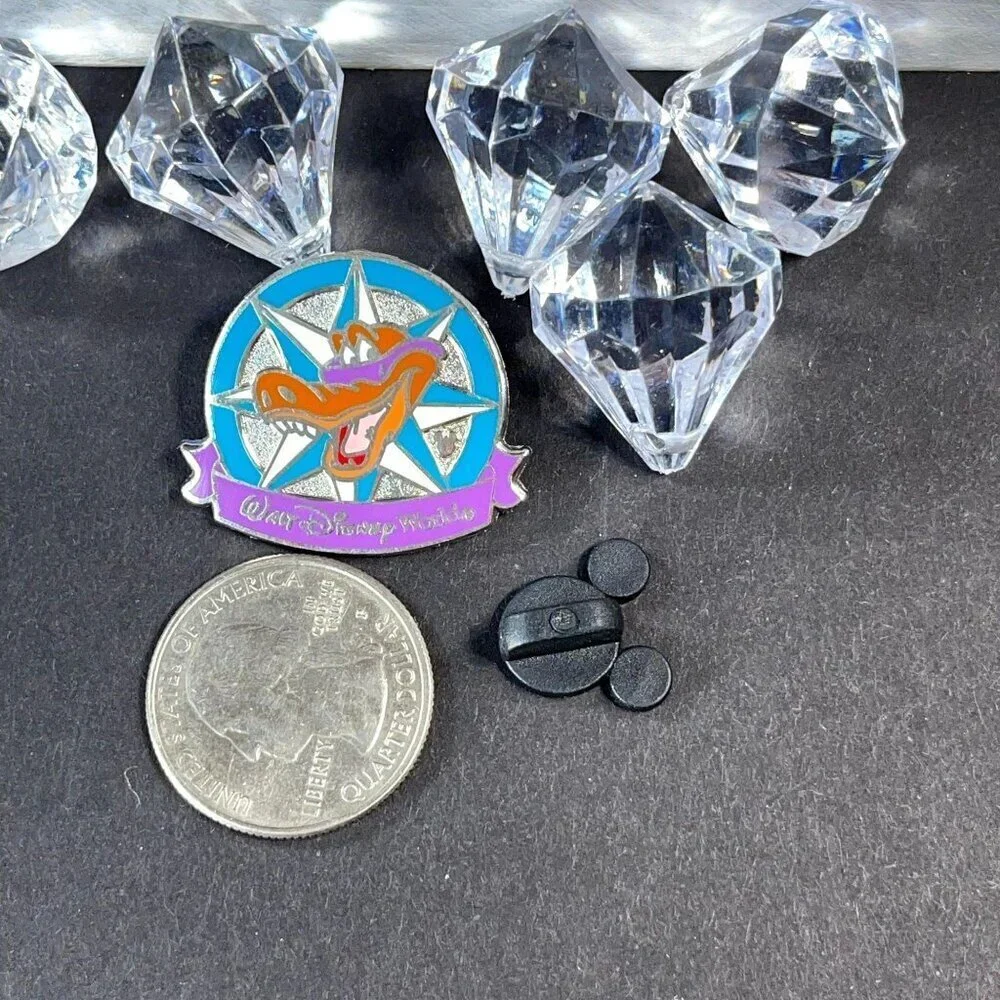 Disney Crocodile Trading Pin Hidden Mickey Lapel Pin Brooch Badge Accessories